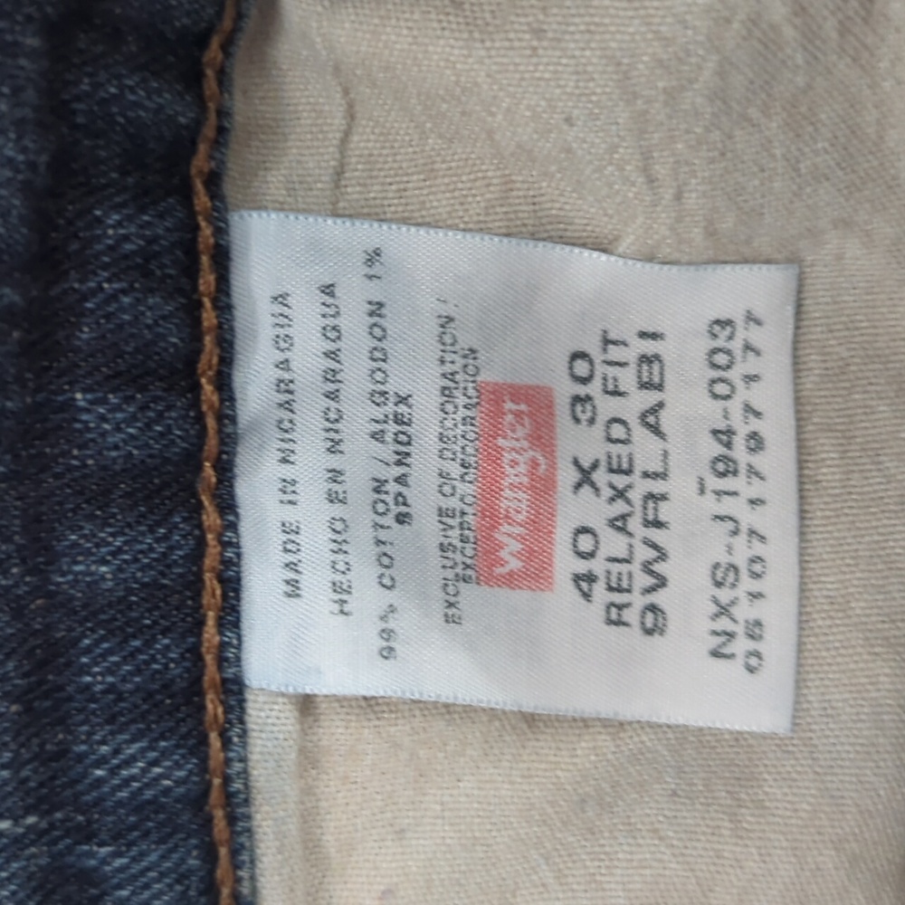 Men's Wrangler Relaxed Fit Jeans Size 40 X 30 - Picture 4 of 7